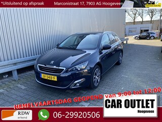 Peugeot 308 SW 1.2 PureTech Blue Lease Premium AUTOMAAT, Clima, Pano, Navi, CC, Multimediaschermen achter, PDC, LM, Trekh, nw. APK – Inruil Mogelijk –