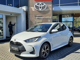 Toyota Yaris 1.5 Hybrid 115 Business STOEL/STUURVERW APPLE/ANDROID LED AD-CRUISE CAMERA DAB+ LMV