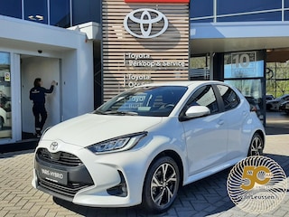 Toyota Yaris 1.5 Hybrid 115 Business STOEL/STUURVERW APPLE/ANDROID LED AD-CRUISE CAMERA DAB+ LMV