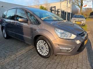 Ford S-MAX 1.6 EcoBoost Titanium 7p. navi, cruise, elec pakket , trekhaak, multi-stuur, stoelverwarming, dealer onderh, nwe apk