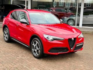 Alfa Romeo Stelvio 2.0 T AWD B-Tech|Leer|Camera|1e Eigenaar|Nav|Sublieme staat|Alfa Rood