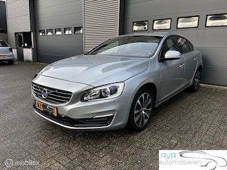 Volvo S60 1.5 T3 AUTOMAAT/NAVI/LEER/PDC