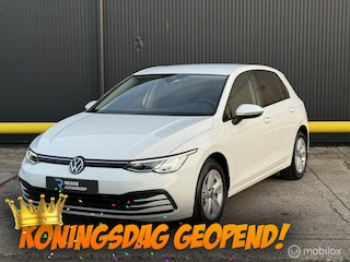 Volkswagen Golf 1.0 eTSI Life Business BTW | AUTOMAAT |