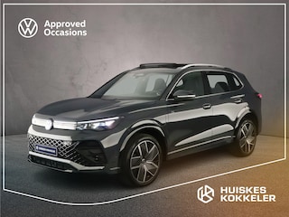 Volkswagen Tiguan R-Line Edition 1.5 TSI eHybrid 272pk DSG Automaat Trekhaak, Panoramadak, Adaptive cruise control, Elektrische achterklep, LED koplampen, Achteruitrijcamera