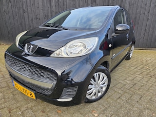 Peugeot 107 1.0-12V XS