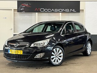 Opel Astra 1.4 Turbo Cosmo + NAVI !!