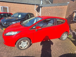 Ford Fiesta 1.25 82pk Trend 3-drs Airco/Trekhaak