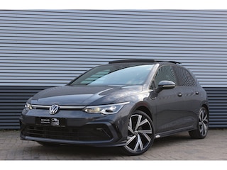 Volkswagen Golf 1.5 eTSI 3x R-Line | Panoramadak | Harman Kardon | IQ Light | Camera| Stuur verwarming | ACC | Apple carplay |