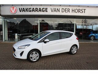 Ford Fiesta 1.1-71pk Trend 5drs. Erg nette Ford Fiesta voor nog jaren rijplezier ! Airco, parkeersensoren achter, navigatie, telefoonvoorb., DAB, inklapbare buitenspiegels etc.