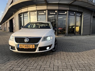 Volkswagen Passat 1.4 TSI DSG NAP LED Dealer CARPLAY CAMERA