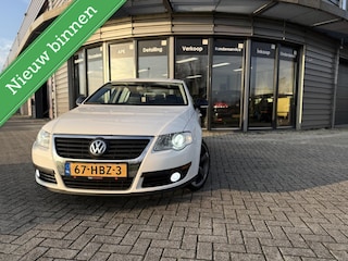 Volkswagen Passat 1.4 TSI DSG NAP LED Dealer CARPLAY CAMERA