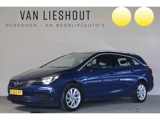 Opel Astra Sports Tourer 1.2 Blitz Elegance - NL- Auto!! Camera I Apple I Parksens. V+A