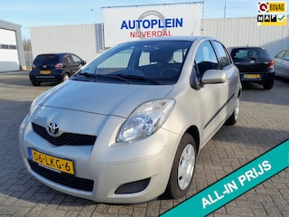 Toyota Yaris 1.0 VVTi Acces Zuinige 5 deurs Yaris met trekhaak!