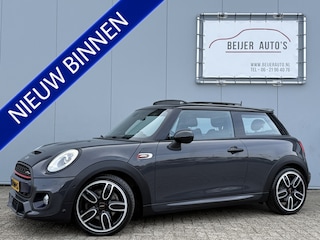 Mini Mini 2.0 Serious Business Automaat JCW Pakket/Schuifdak.