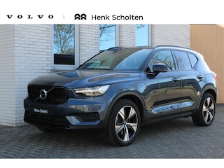 Volvo XC40 T4 Recharge R-Design | Verwarmbare voorstoelen en stuurwiel | Parkeercamera achter | Apple carplay/Android auto | Keyless | Parkeersensor voor + achter |