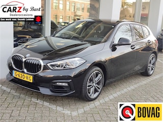 BMW 118i EXECUTIVE EDITION AUT. Sport Line | Privacy Glass | Navi | LED