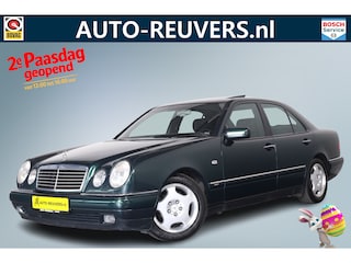 Mercedes-Benz E-klasse 230 Avantgarde VOOR DE LIEFHEBBER / Airco / Schuifdak
