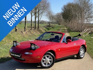 Mazda MX-5 NA 1.6i-16V 116pk 1991, CLASSIC RED, ZEER ORIGINEEL