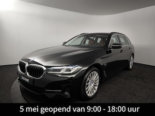 BMW 5-serie Touring 530e xDrive Business Edition Plus | Navigatie | Panoramadak | Leder | Stoelverwarming |