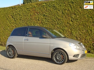 Lancia Ypsilon 1.4-16V Platino...110.000 km