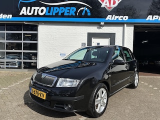 Skoda Fabia 1.4-16V Ambiente /Nieuwe apk bij aflevering/Lm velgen all season banden/Leder interieur