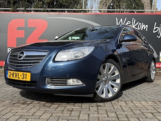 Opel Insignia Sports Tourer 1.6 T Edition - Navigatie - Climate Controle - Trekhaak - Parkeersens V+A