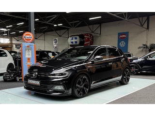 Volkswagen Polo 1.0 R-Line! Uniek! 82DKM! Navi! Cruise! Black!