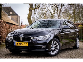 BMW 3-serie Touring 318i Camera LED Stoelverwarming