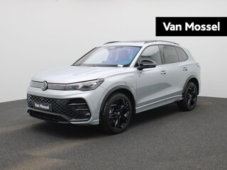 Volkswagen Tiguan 1.5 eHybrid R-Line Edition 204 PK| Trekhaak | Panoramadak | Lederen Stoelen Met Geheugen | Stoelventilatie | 360 Camera | Navigatie Groot | Harman Kardon Audio | Stoelverwarming Voor & Achter | Black Style | Head-Updisplay