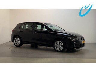Volkswagen Golf 1.5 TSI Life Business Alcantara Sfeerverlichting Navigatie Parkeersensoren