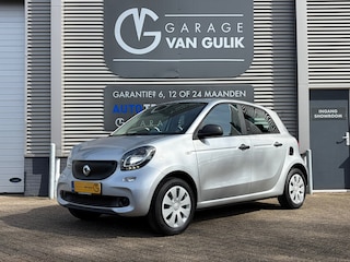 Smart Forfour 1.0 71PK Pure Airco,CruiseControl,Leder,Isofix,Radio/CdSpeler,Start/Stop,Bluetooth,Usb,AutomatischeVerlichting,Elekt