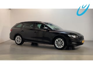 Skoda Octavia Combi 1.0 e-TSI DSG Sport Business Sfeerverlichting Navigatie Parkeersensoren Virtual Cockpit