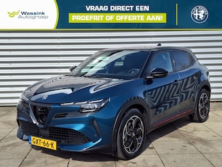 Alfa Romeo Junior Elettrica Speciale 54 kWh Navigatie | Camera | Elektrische Achterklep | LED Matrix | Stoelverwarming