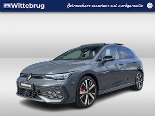 Volkswagen Golf 1.5 eHybrid 272PK DSG GTE / Panoramadak / lederen bekleding / Black style / Elec.Trekhaak / 18'' LMV
