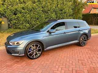 Volkswagen Passat Variant 1.4 TSI GTE panorama dak alcantara zeer goed onderhouden mooie auto