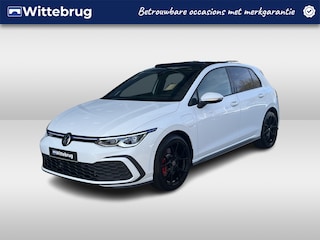 Volkswagen Golf 1.4 DSG eHybrid 245PK GTE / Panoramadak / LED Matrix / Trekhaak / Standkachel / 17'' LMV