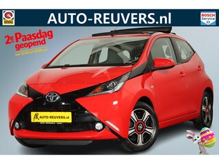 Toyota Aygo 1.0 VVT-i x-wave / Opendak / Navigatie / Half leder / ECC
