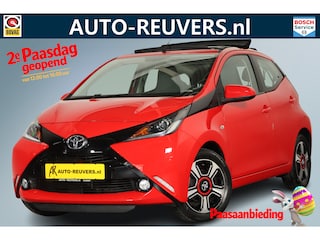 Toyota Aygo 1.0 VVT-i x-wave / Opendak / Navigatie / Half leder / ECC