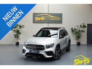 Mercedes-Benz GLB 200 AMG Line 7p. | Pano | Widescreen | Sfeerverlichting | Camera | Elektr klep