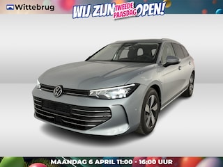 Volkswagen Passat Variant 1.5 eHybrid Business / AUTOMAAT/ TREKHAAK/ ERGO ACTIVE/ ACC/ STUUR+STOELVERWARM./ PARK.SENSOR.V+A/ CAMERA/ DODE HOEK/ HEAD-UP/ APP-CONNECT/ DAB/ CLIMA/ NAVI/ LED/ 17'' LMV