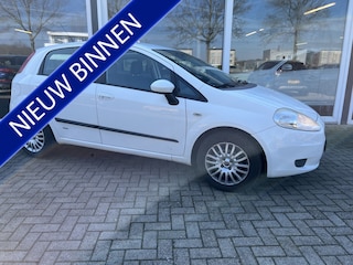 Fiat Punto Grande 1.4-16V Edizione Lusso / Airco