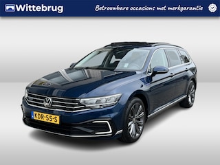 Volkswagen Passat Variant 1.4 TSI PHEV GTE / AUTOMAAT/ PANO/ DCC/ PARK.SENSOR.V+A/ 360 CAMERA/ ERGO COMFORT/ ACC/ HEAD-UP/ DODEHOEK/ ELEK.KLEP/ STOELVERWARM./ APP-CONNECT/ NAVI/ CLIMA/ DAB/ LED/ 18'' LMV