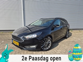 Ford Focus Wagon 1.0 Titanium Edition,Navigatie,voorruit/stoelverwarming,Parkeersensoren,Cruisecontrol,Lm velgen