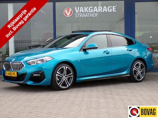 BMW 220i Business Edition Plus, Carplay + Android Auto / Full LED. / Elektr. Schuifdak / Camera + Sensoren / Keyless / 18'' LMV