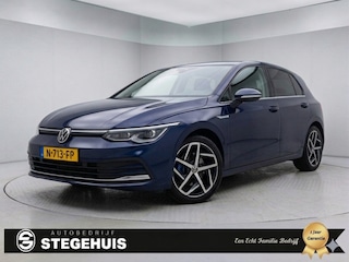 Volkswagen Golf 1.5 eTSI Style  El. Schuif/Kanteldak  Navi  360 camera  Sens