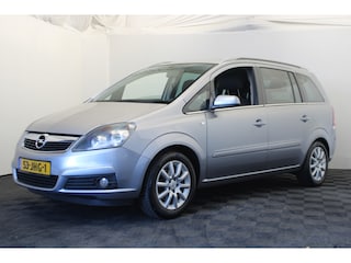 Opel Zafira 1.8 Essentia