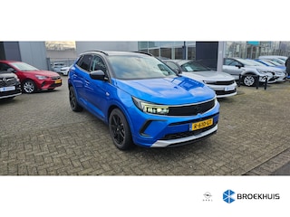 Opel Grandland 1.6 Turbo Plug-In Hybrid Ultimate / Navigatie / 360 Camera / LEDER / PDC V+A / Keyless / Matrix LED / Stuur -en stoelverwarmd / Stoelverkoeling /