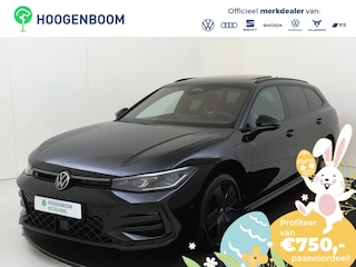 Volkswagen Passat Variant 1.5 eHybrid R-Line Edition | SoH 100% | Panoramadak | Trekhaak | Black style | Head-up display | 360 camera | Stoelverwarming voor en achter | Parkeerassistent |