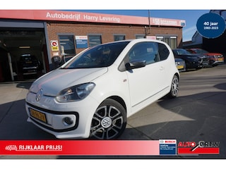 Volkswagen Up 1.0 75PK 3D High up! Navigatie