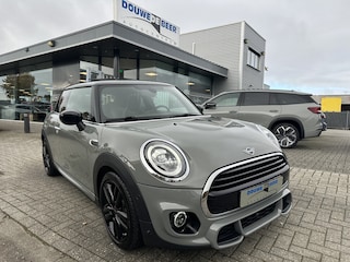 Mini Mini/Cabrio/Clubman/Countryman 1.5 JCW Pano-Dak | Stoelverw. | LED | Sfeerverlichting |